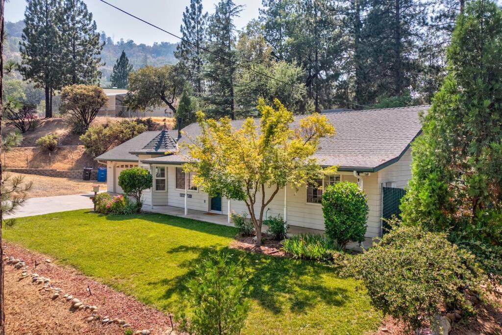 Acorn House - Charming House In Green Heaven With Pool Table With Lovely Backyard Oakhurst Εξωτερικό φωτογραφία