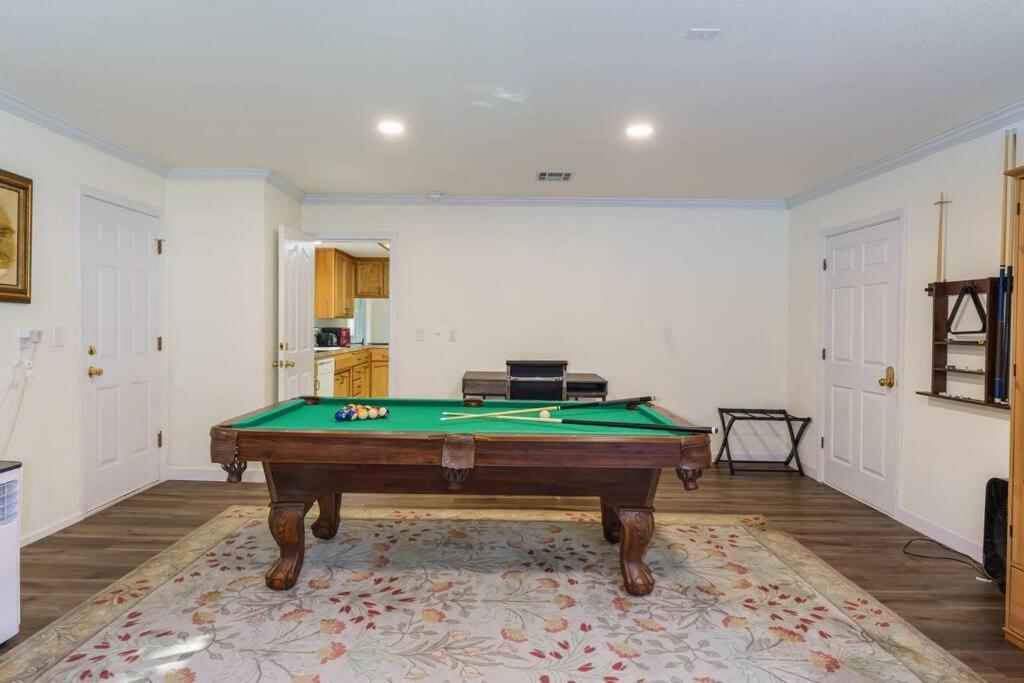 Acorn House - Charming House In Green Heaven With Pool Table With Lovely Backyard Oakhurst Εξωτερικό φωτογραφία