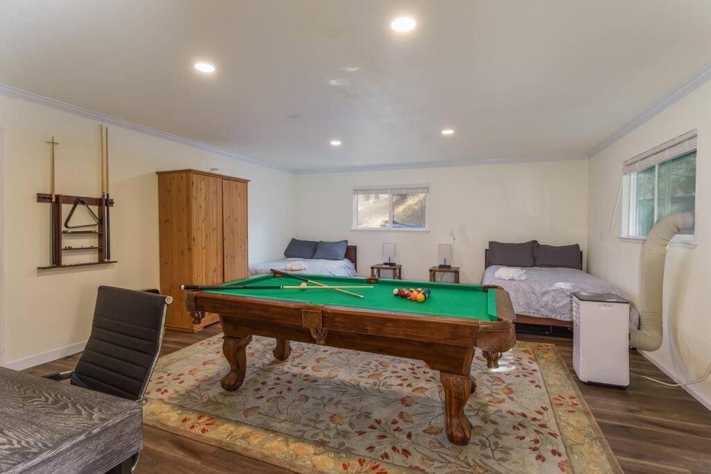 Acorn House - Charming House In Green Heaven With Pool Table With Lovely Backyard Oakhurst Εξωτερικό φωτογραφία